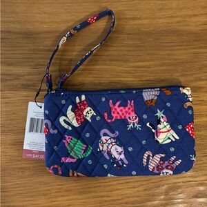Vera Bradley Outlet Essential Holiday Cats Print Quilted Wristlet NWT